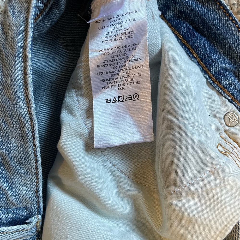 Free People/We The Free Denim Blue Distressed Cutoff Women Shorts Size 31 - Picture 5 of 5